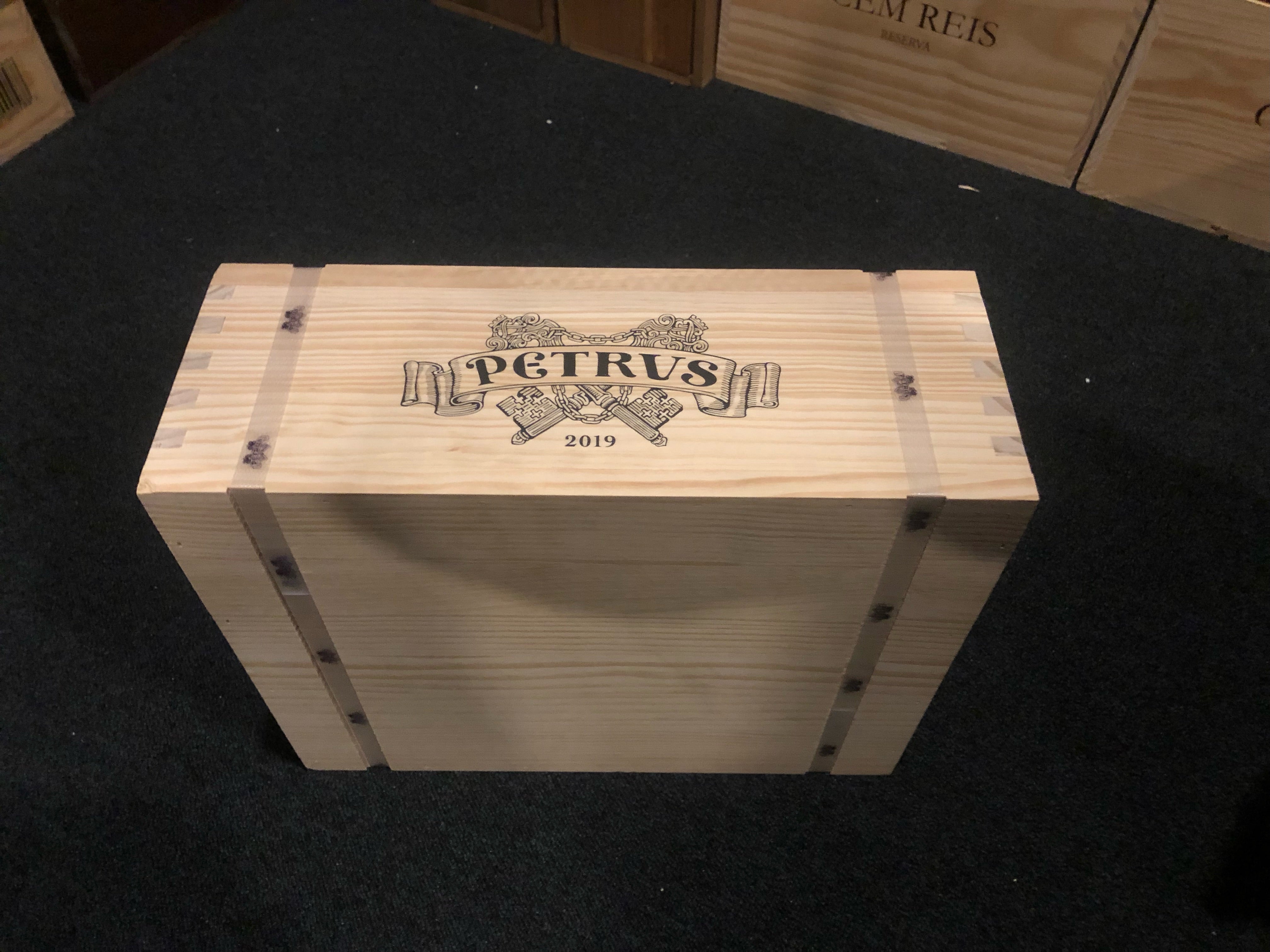 Wine Vins Chateau Petrus Tinto